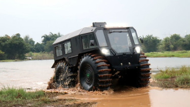 Kendaraan amfibi ATV Sherp buatan Ukraina.