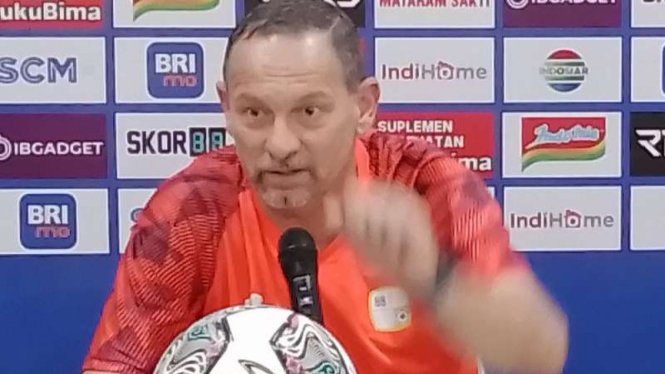 Pelatih Barito Putera, Dejan Antonic