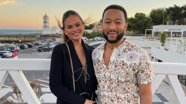Chrissy Teigen dan John Legend