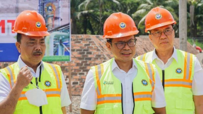 Wakil Menteri BUMN Pahala Mansury saat berkunjung ke Pabrik PIM.