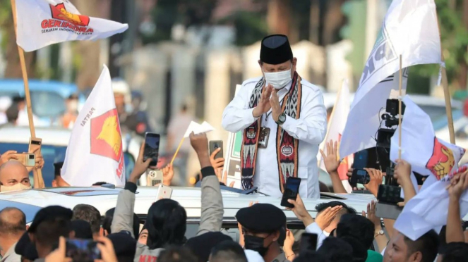 Deretan Potret Survei Capres 2024 Prabowo Ungguli Ganjar 10 Berbanding 4