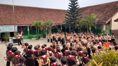 ilutrasi sarana pendidikan oleh bu guru Anggit