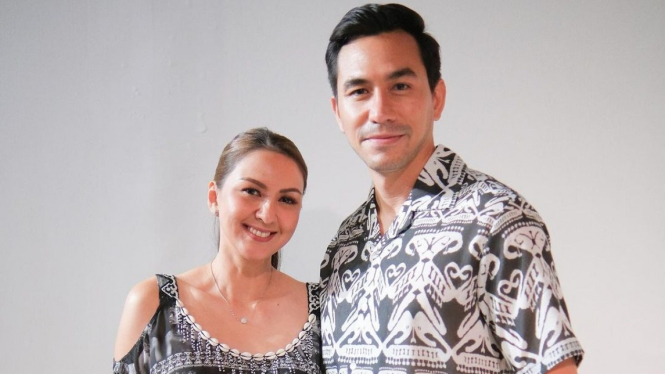 Donna Agnesia dan Darius Sinathrya