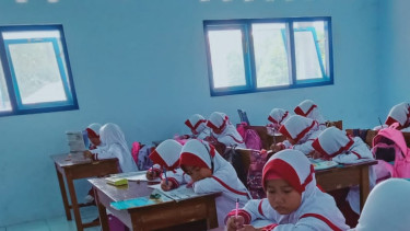 Ilustrasi Pendidikan oleh Bu Guru Laeli Royani