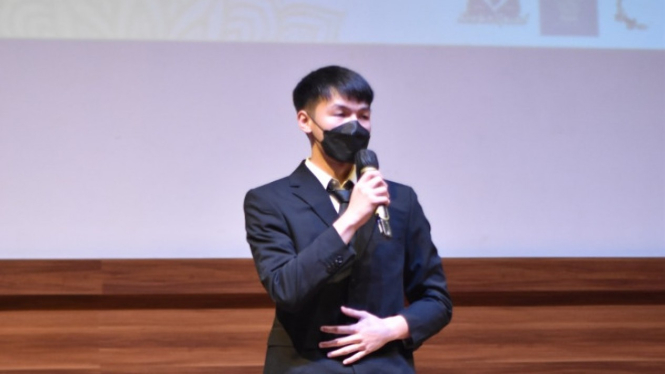 Anthony Emmanuel, mahasiswa President University