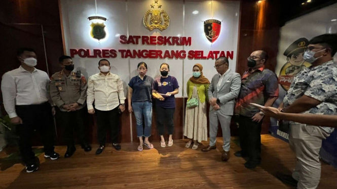 Alfamart mencabut laporan kasus pencurian dan intimidasi terhadap karyawannya.