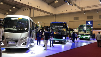 Ada Bus Unik Bisa Podcast di GIIAS 2022