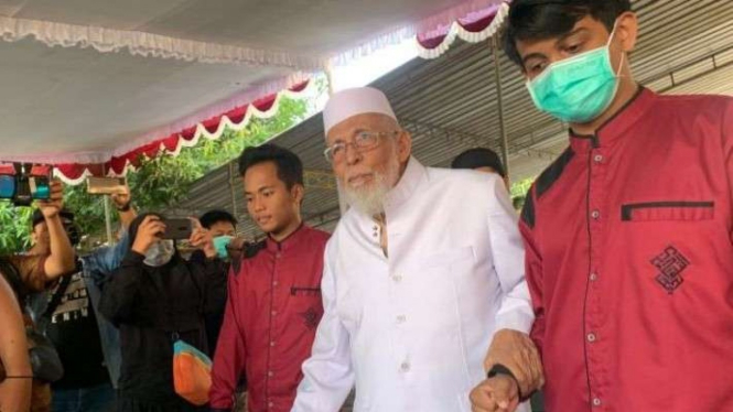 Pendiri Ponpes Al-Mukmin, Ustaz Abu Bakar Ba'asyir menghadiri upacara HUT RI.