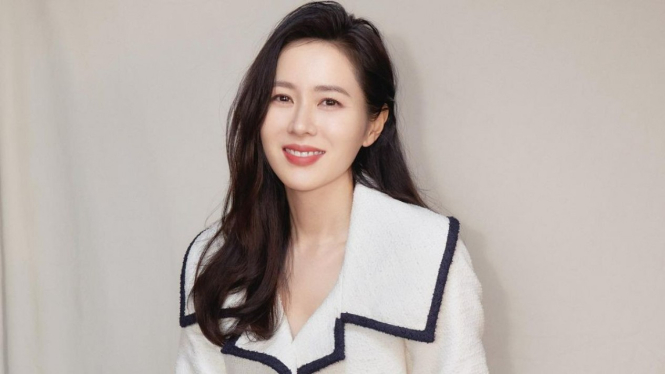 Son Ye Jin.