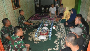 VIVA Militer: Pangdam Siliwangi takziah ke rumah alm. Letkol Inf Purn. M. Mubin 