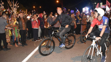Parade atlet UCI MTB World Cup 2022
