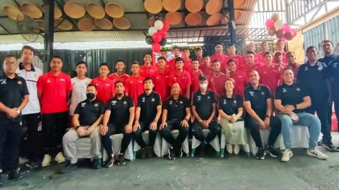  Skuad tim dan manajemen Karo United