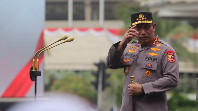 Kapolri Jenderal Listyo Sigit Prabowo di Kirab Bendera Merah Putih