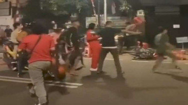 Keributan gara-gara knalpot bising di Jalan Gandaria Tengah, Kebayoran Baru