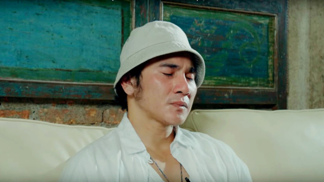 Vino G Bastian
