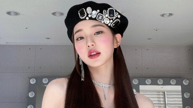 Jang Wonyoung IVE. 