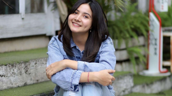 Bulan Sutena