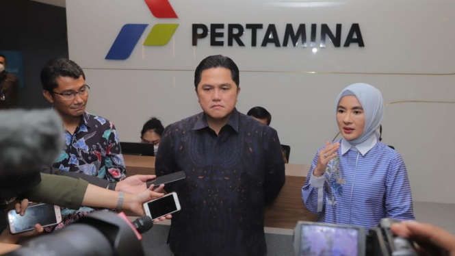 Menteri BUMN, Erick Thohir bersama Direktur Utama Pertamina, Nicke Widyawati