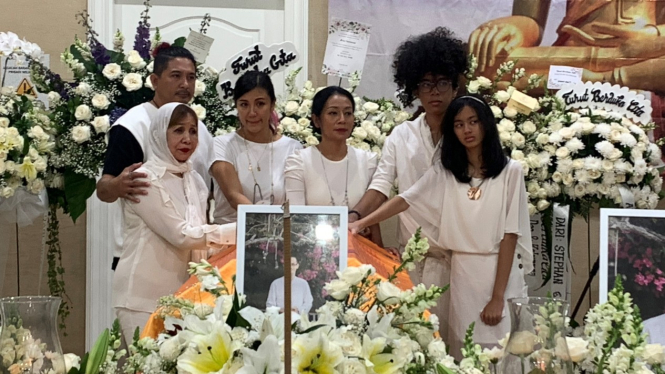 Keluarga Reza Gunawan