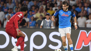 Pemain Napoli, Khvicha Kvaratskhelia
