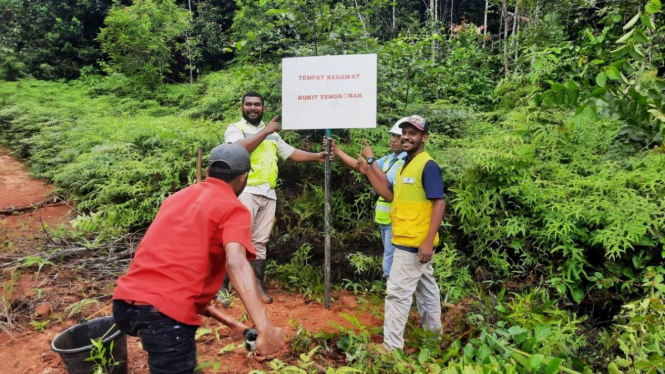 Hutan Keramat di Papua