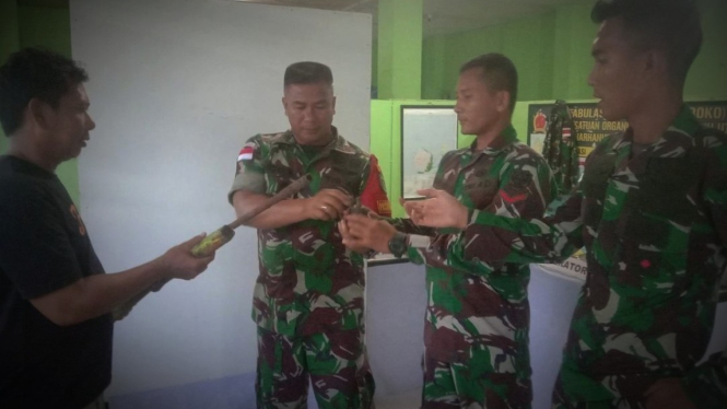 VIVA Militer: Pasukan Yonarhanud 3/Yudha Bhuana Yakca terima senjata.