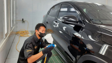 Ilustrasi pengecatan bodi mobil