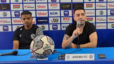 Pelatih Arema FC, Javier Roca