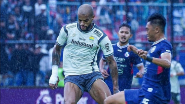 Pertandingan Arema FC vs Persib Bandung. 