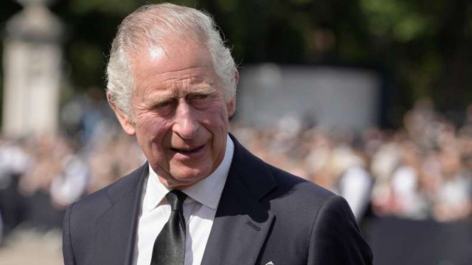 Raja Inggris Charles III saat tiba di Istana Buckingham, London, Inggris