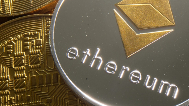 Ethereum (ETH).