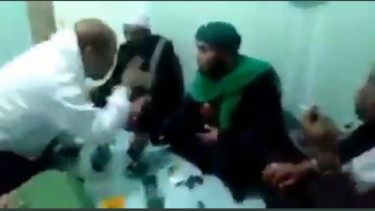 Habib KW dikeplak pengurus masjid