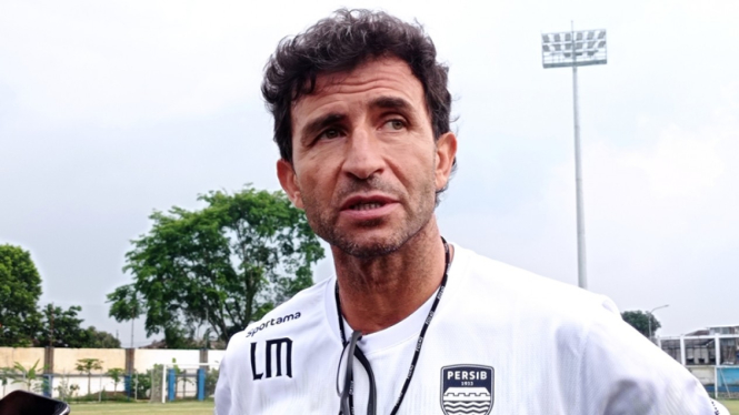 Pelatih Persib Luis Milla