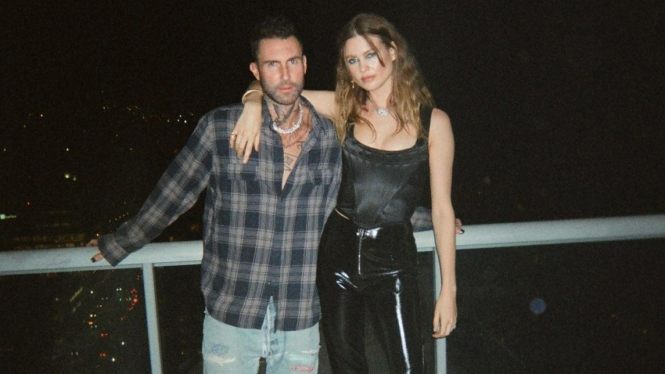 Adam Levine dan Behati Prinsloo.