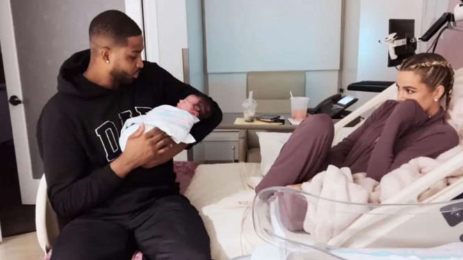 Khloe Kardashian dan Tristan Thompson terlihat bersama kembali