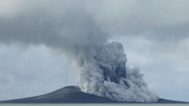 Gunung berapi bawah laut Home ReefAp