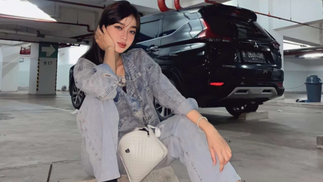Nissya Hatala si clening service cantik