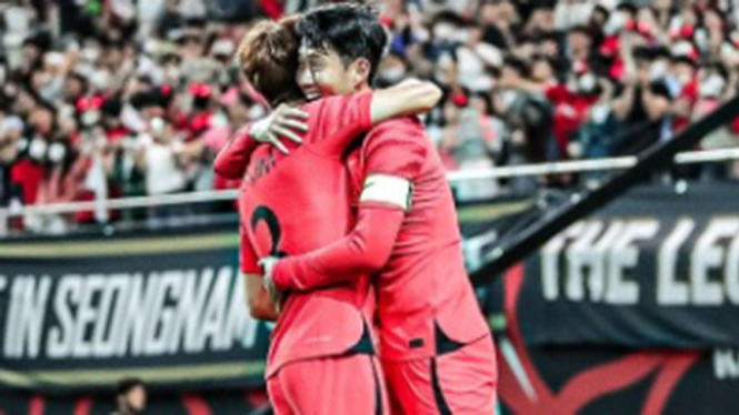 Selebrasi Son Heung-min usai bobol gawang Kamerun