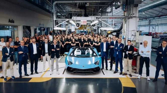 Lamborghini Aventador Akhirnya Resmi Setop Diproduksi