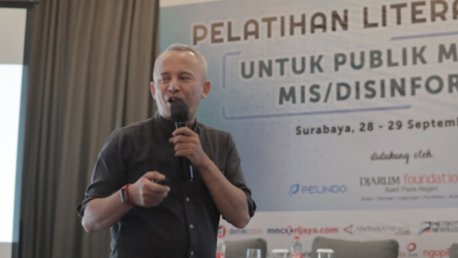 Trainer Literasi Berita AMSI, Ferry Agusta Satrio.