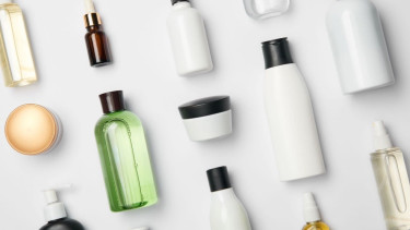 Skincare khusus bagi yang sudah menginjak usia 30an.