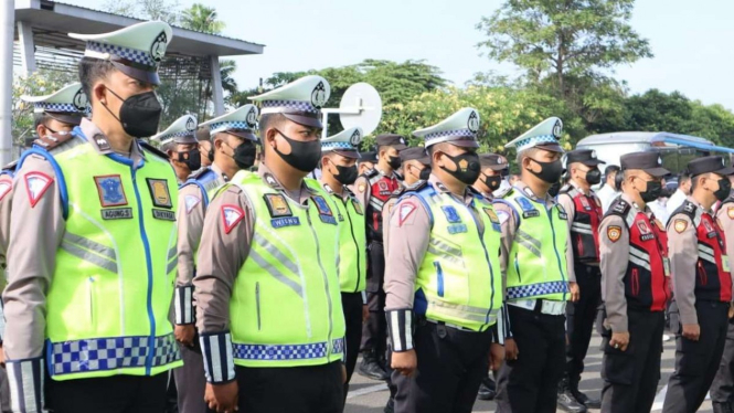 Satlantas Polres Metro Tangerang Kota diterjunkan dalam Operasi Zebra 2022.
