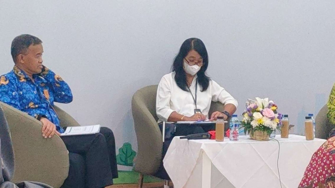 Dirjen Cipta Karya Kementerian PUPR Diana Kusumastuti (Baju putih).