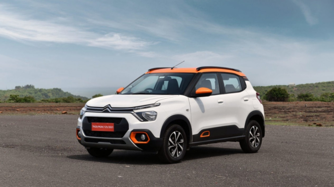 Ilustrasi gambar mobil Citroen C3 terbaru 