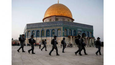 Ilustrasi tentara Israel di depan Masjid Al-Aqsa