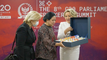 Pertemuan antara Puan dengan Valentina Matviyenko dilakukan di sela-sela perhelatan the 8th G20 Parliamentary Speakers’ Summit (P20) yang digelar di Gedung DPR.