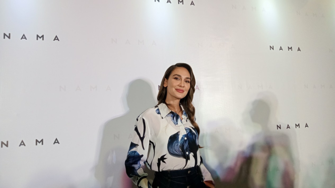 Luna Maya.