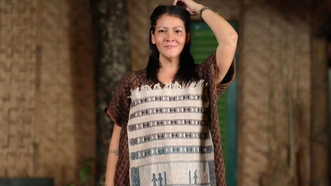 Melanie Subono.