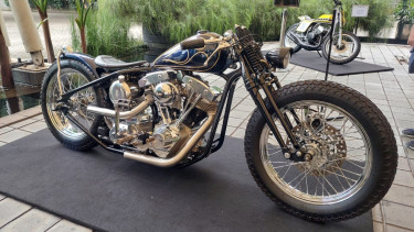 Motor modifikasi Garage Life
