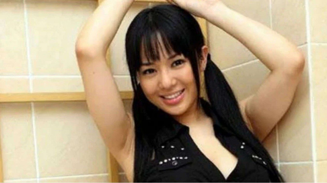 Foto 5 Bintang Porno Putuskan Pensiun, No 4 Capek Sudah 10 Tahun | Halaman 4